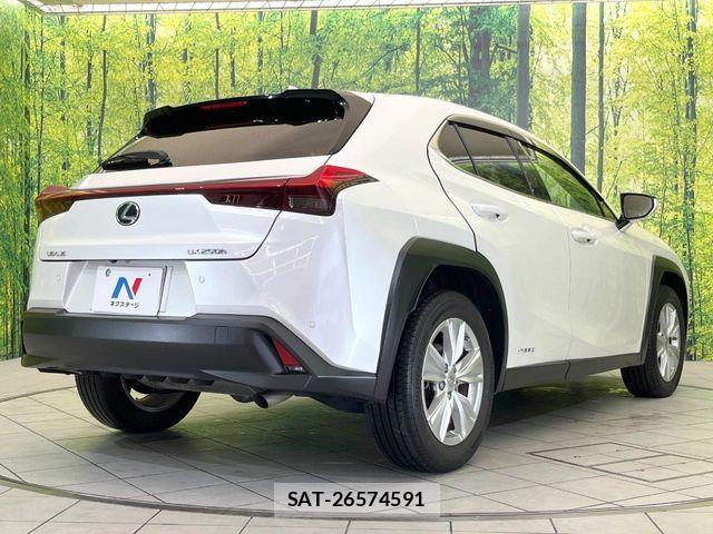 Lexus UX 2021-10 6499706-16