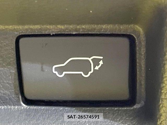 Lexus UX 2021-10 6499706-6