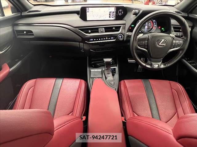 Lexus UX 2019-08 6545644-2