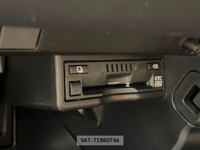 Lexus UX 2019-05 6545639-6
