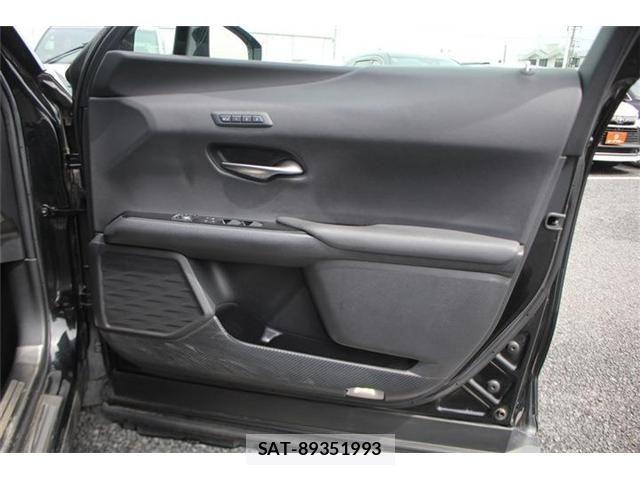 Lexus UX 2019-04 6612982-17