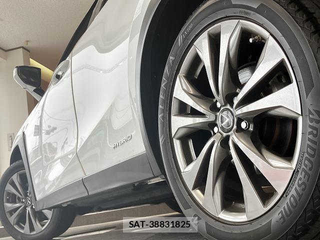 Lexus UX 2019-03 6612978-10