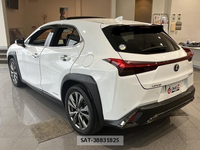 Lexus UX 2019-03 6612978-18