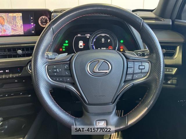 Lexus UX 2020-12 6612969-10