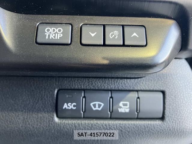 Lexus UX 2020-12 6612969-12