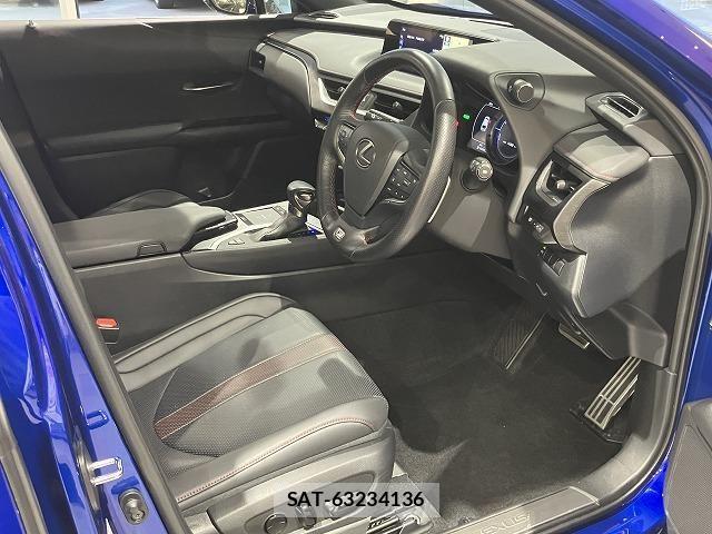 Lexus UX 2021-06 6612970-19