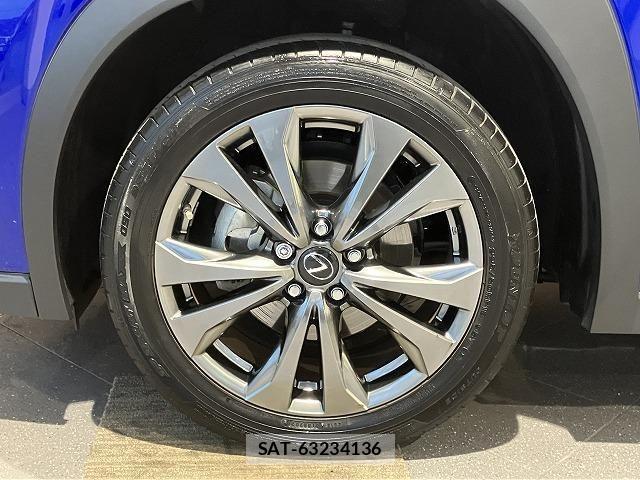 Lexus UX 2021-06 6612970-7
