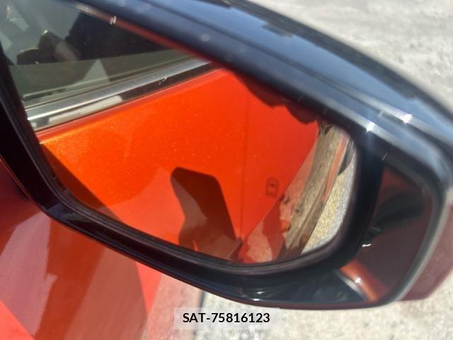 Lexus UX 2019-07 6612980-9