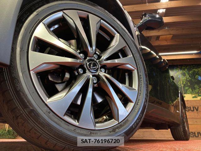 Lexus UX 2019-03 6641880-12