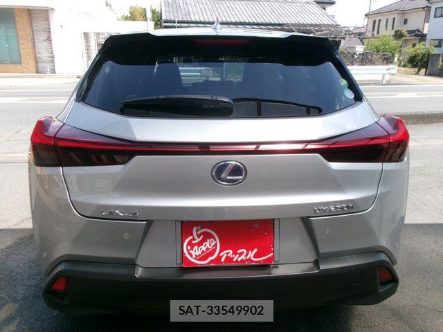 Lexus UX 2020-11 6641881-11