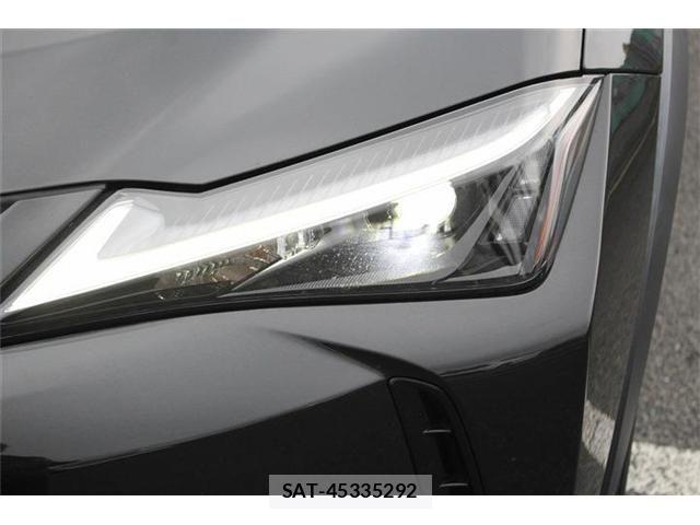 Lexus UX 2023-03 6672336-12
