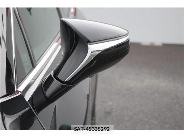 Lexus UX 2023-03 6672336-17
