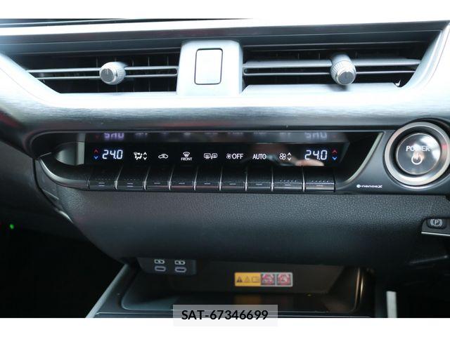Lexus UX 2023-05 6676731-26