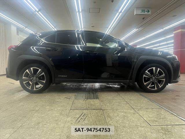 Lexus UX 2019-05 6682727-15