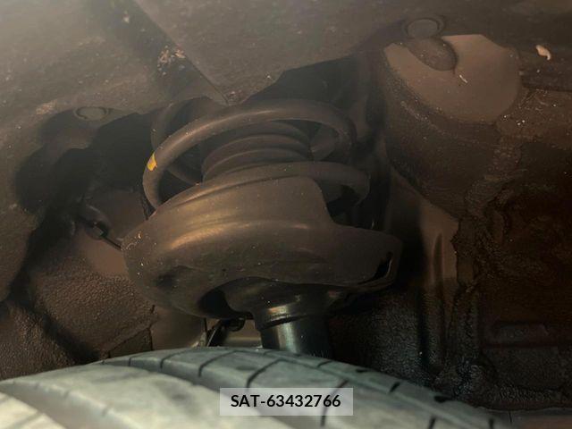 Lexus UX 2023-05 6752272-19