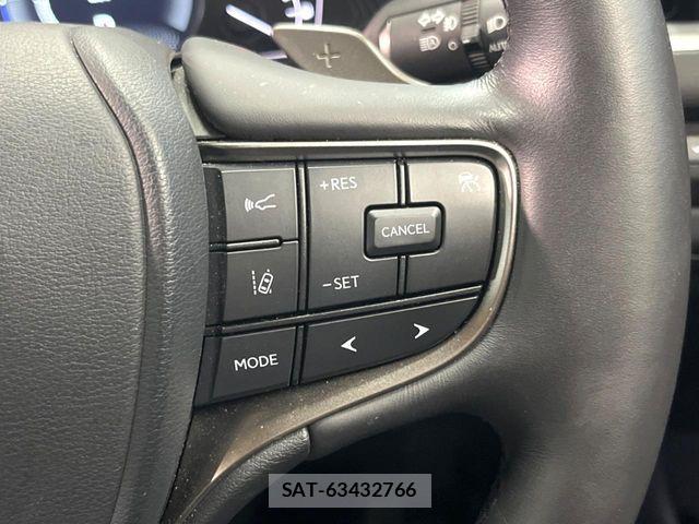 Lexus UX 2023-05 6752272-5