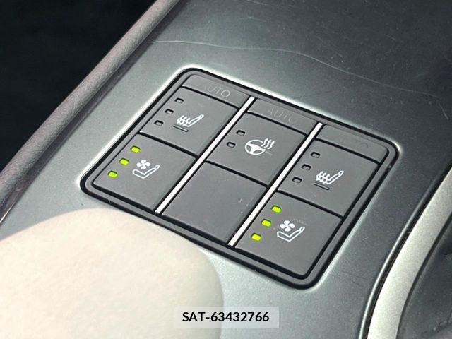 Lexus UX 2023-05 6752272-7