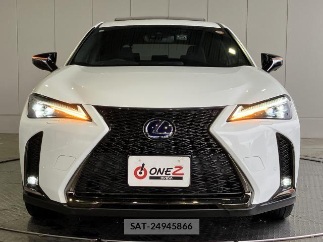 Lexus UX 2021-10 6752271-24