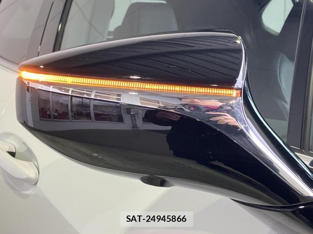 Lexus UX 2021-10 6752271-5