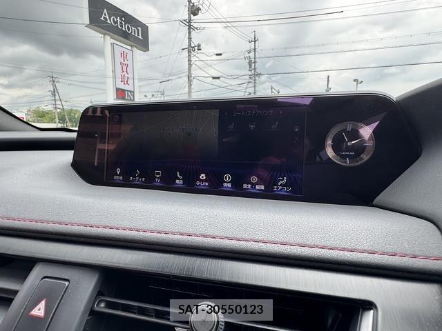 Lexus UX 2019-09 6815779-18
