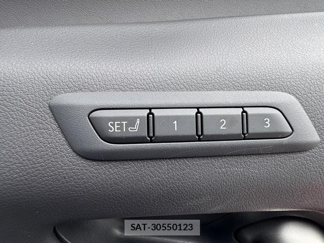 Lexus UX 2019-09 6815779-24