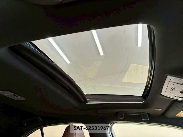 Lexus UX 2023-06 6815771-5