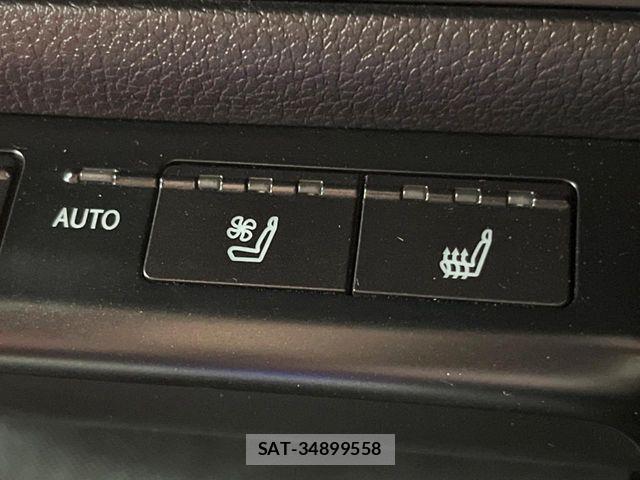 Lexus UX 2021-10 6815773-9