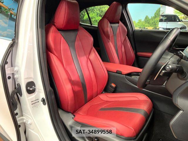 Lexus UX 2021-10 6815773-10