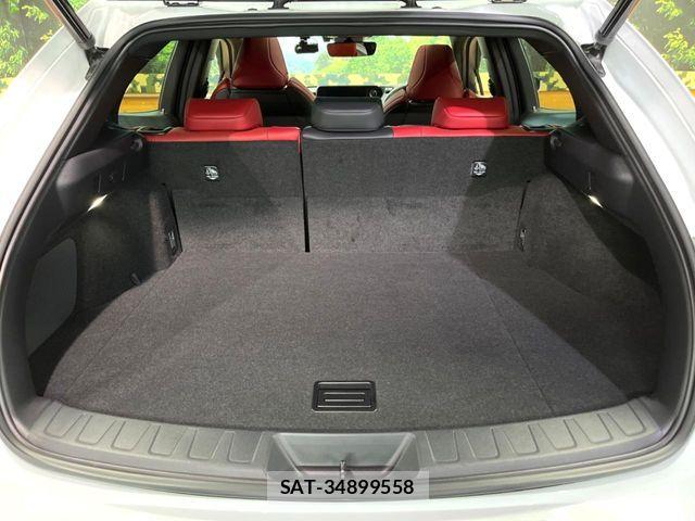 Lexus UX 2021-10 6815773-12