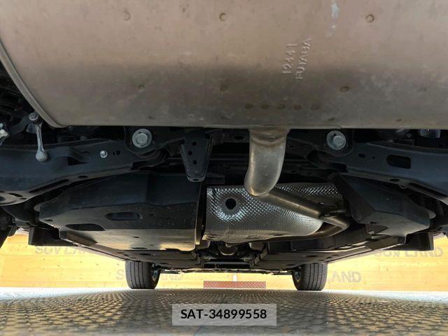 Lexus UX 2021-10 6815773-18