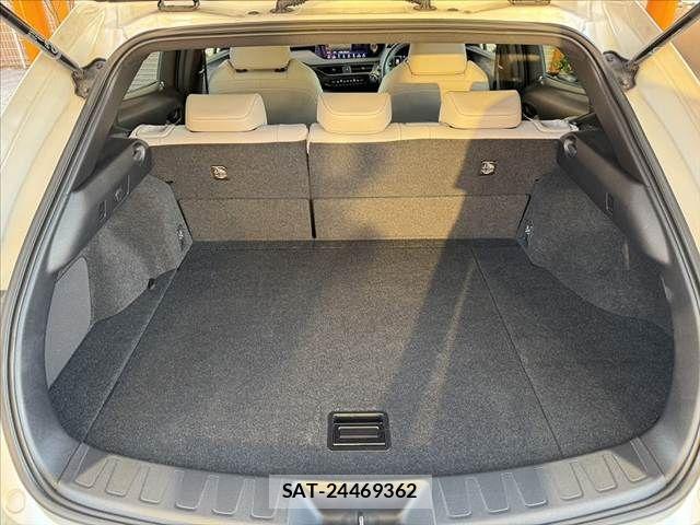Lexus UX 2020-11 6907875-18