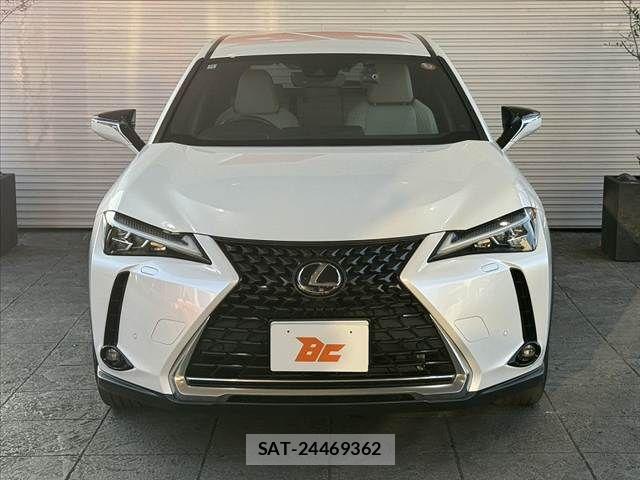 Lexus UX 2020-11 6907875-7
