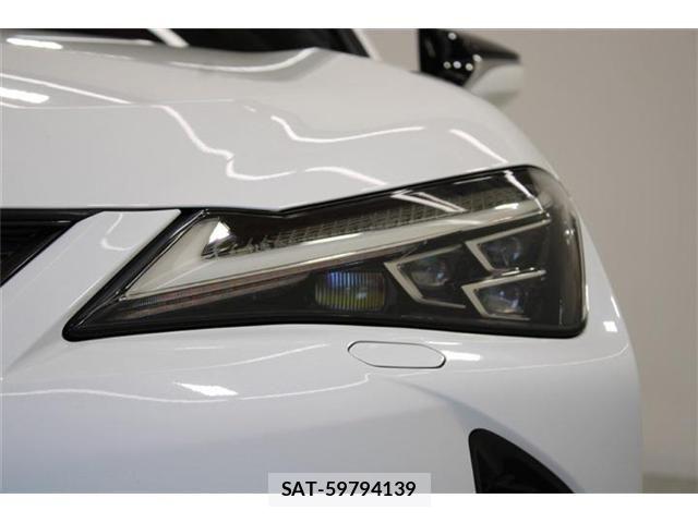 Lexus UX 2019-10 6907876-14