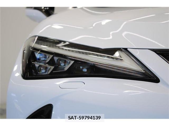 Lexus UX 2019-10 6907876-16
