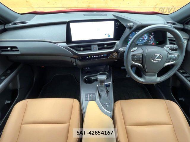 Lexus UX 2023-07 6995259-1