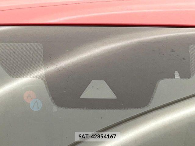 Lexus UX 2023-07 6995259-2