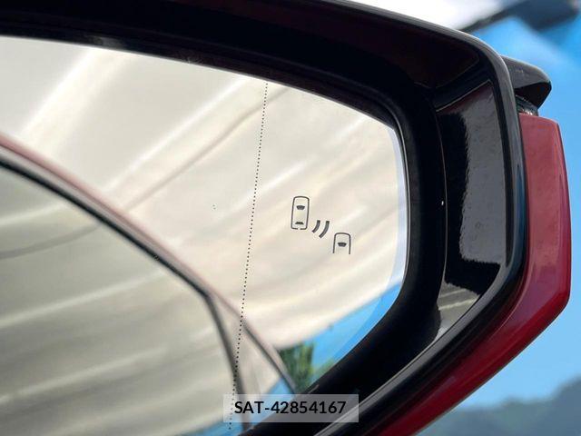 Lexus UX 2023-07 6995259-5