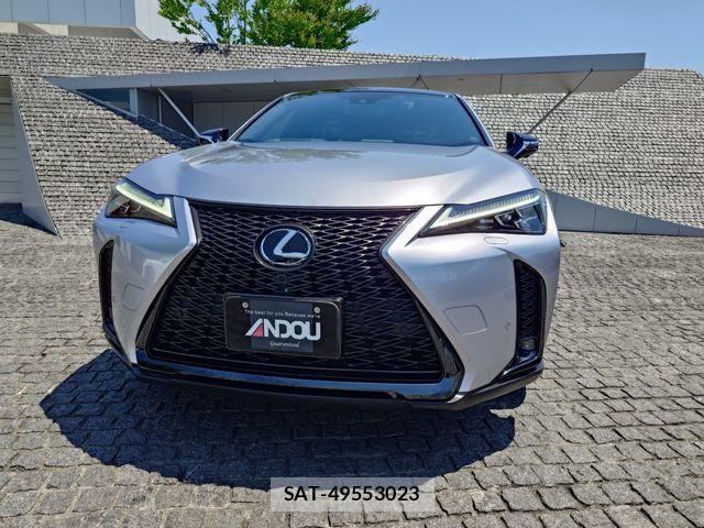Lexus UX 2023-06 6995257-5