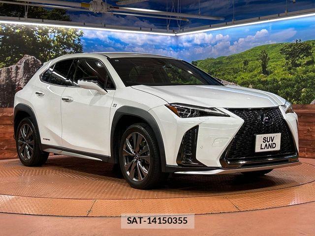 Lexus UX 2021-07 6995305-15