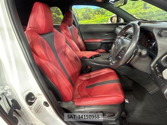 Lexus UX 2021-07 6995305-7