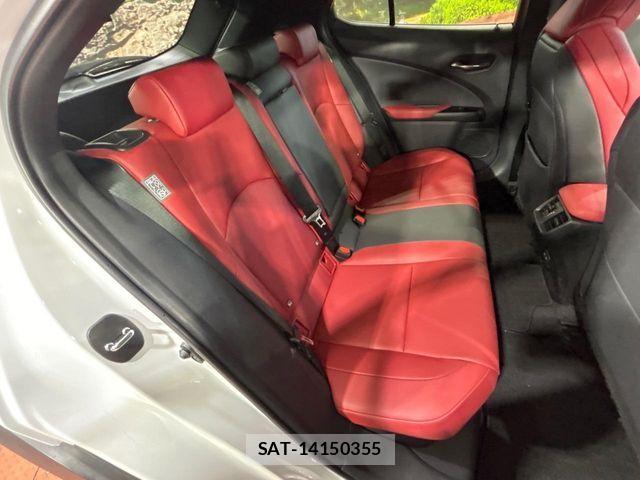 Lexus UX 2021-07 6995305-8