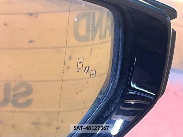 Lexus UX 2021-06 7020801-6