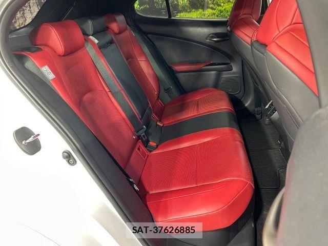 Lexus UX 2020-09 7020799-8