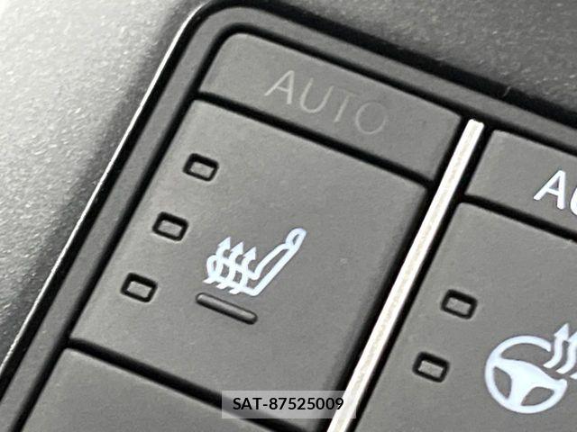 Lexus UX 2023-06 7020800-5
