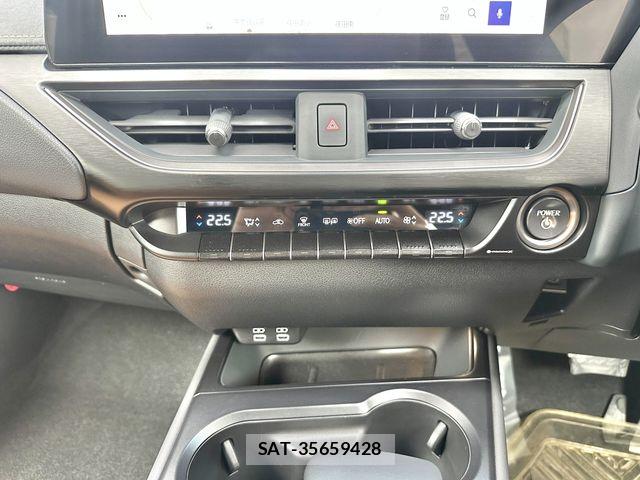 Lexus UX 2023-03 7059333-16