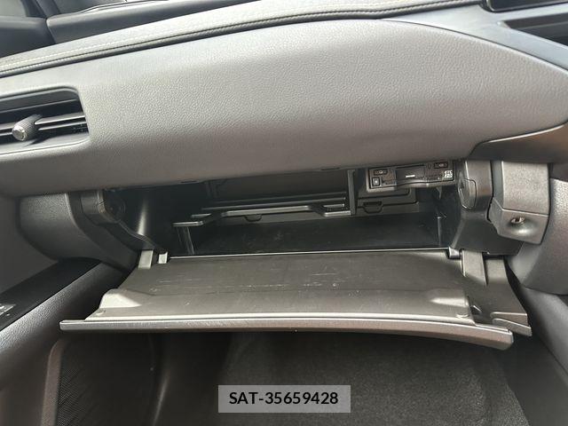 Lexus UX 2023-03 7059333-18