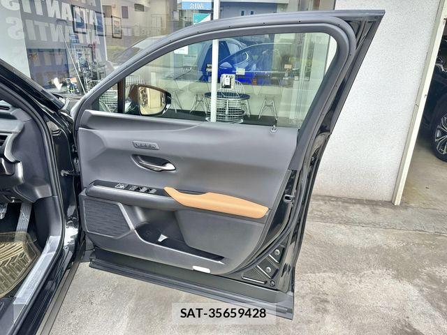 Lexus UX 2023-03 7059333-22