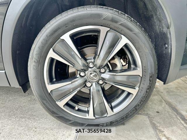 Lexus UX 2023-03 7059333-4