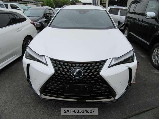 Lexus UX 2021-04 7221183-1