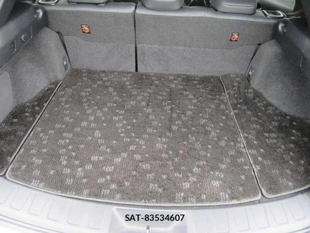 Lexus UX 2021-04 7221183-20